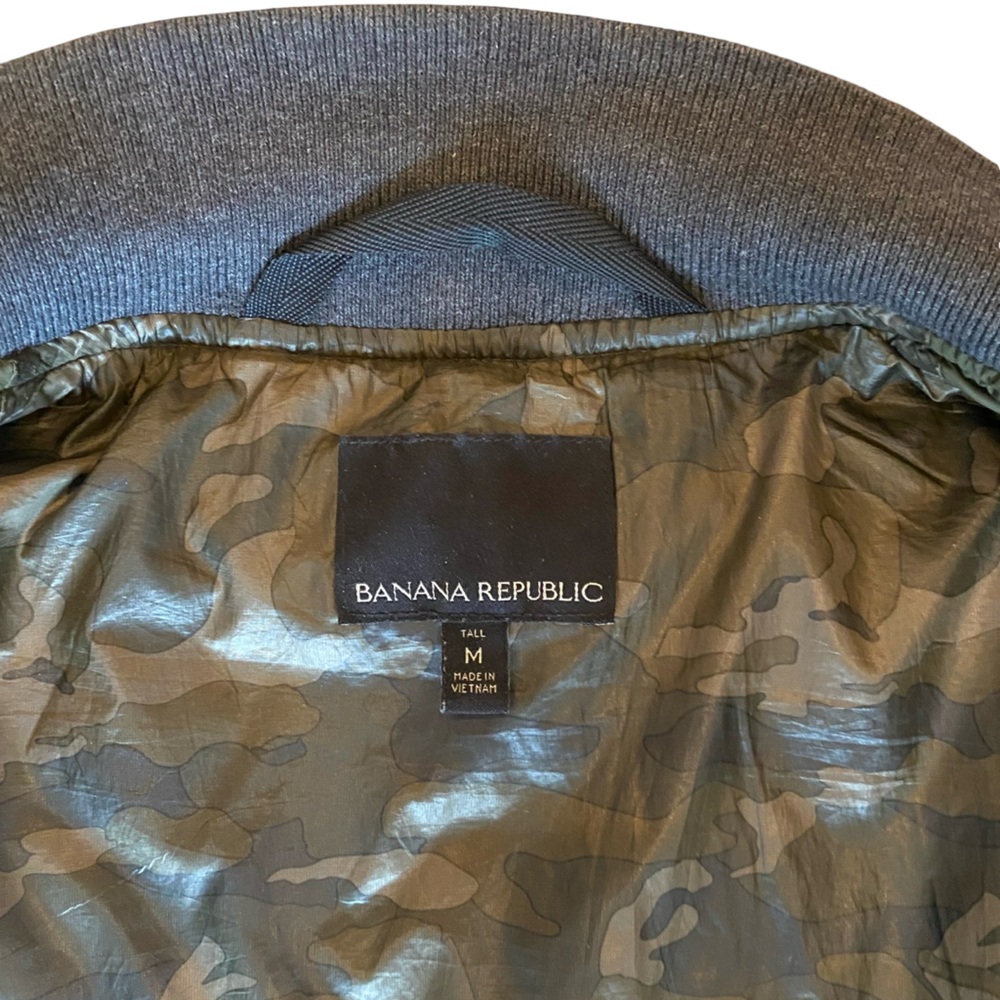 Banana Republic TALL Water Resistant Quilted Bomber Jacket - Size Medium Tall - Picture 4 of 14